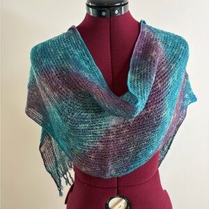 Elegant Multicolor Knit Shawl